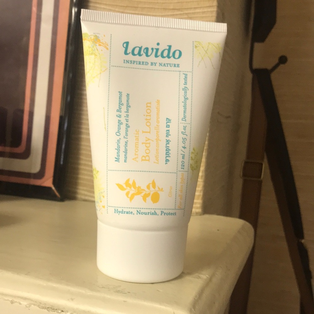 NWOT Lavido Aromatic body lotion